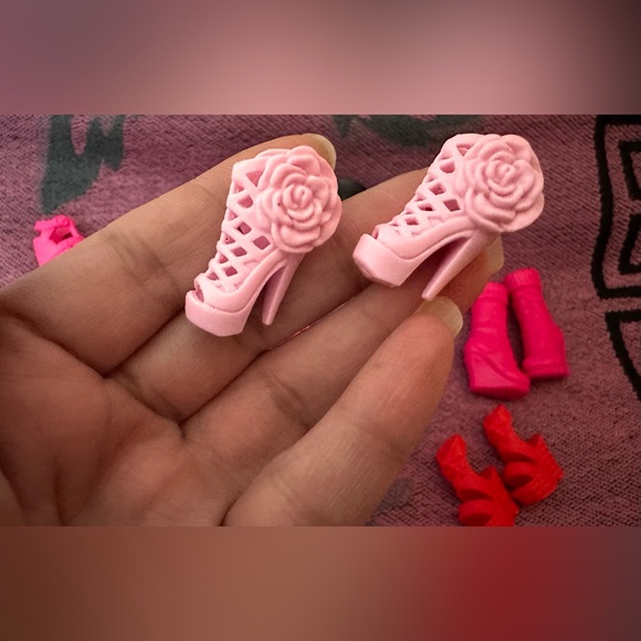 Barbie doll shoes - Picture 3 of 8